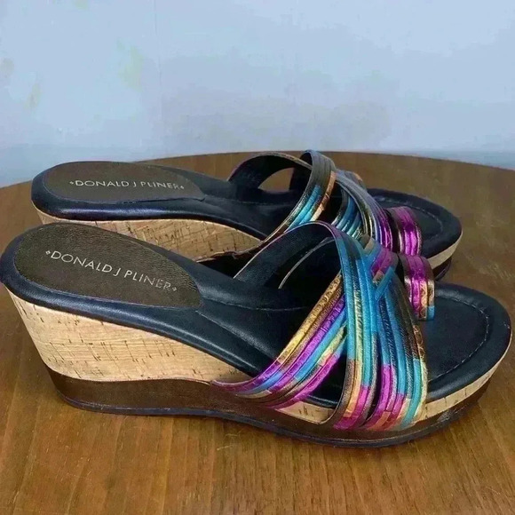 Donald J Pliner Lettie Fuschia MetallicLeather Wedge Sandal Sz 7.5 Toe Strap - Picture 6 of 9